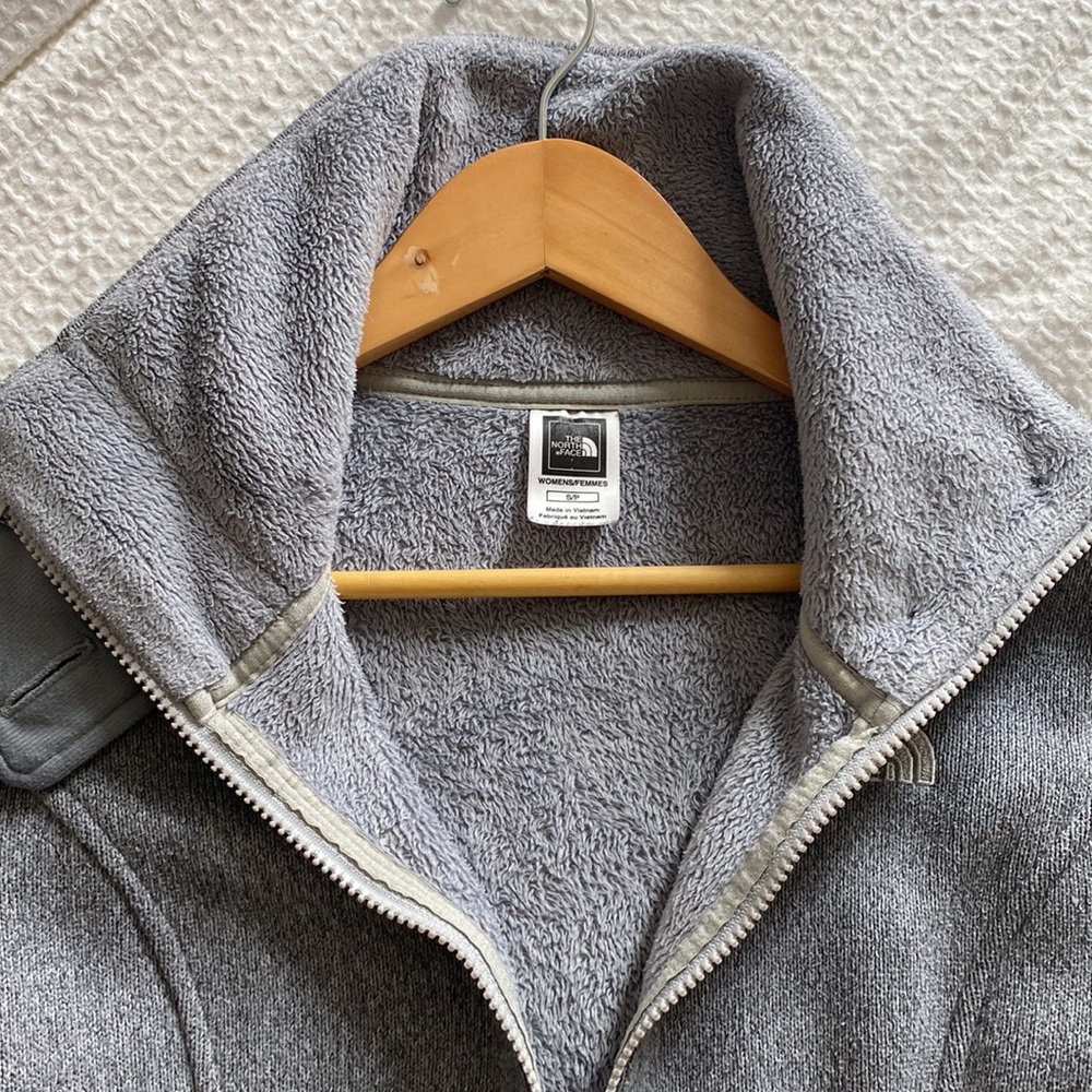 The North Face Jacket - Picture 5 of 9